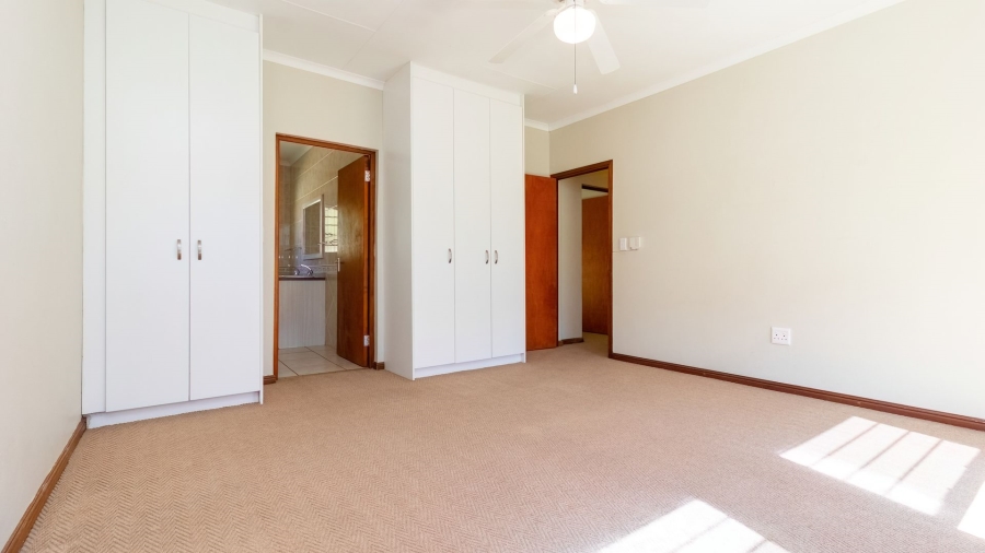 3 Bedroom Property for Sale in Sandbaai Western Cape